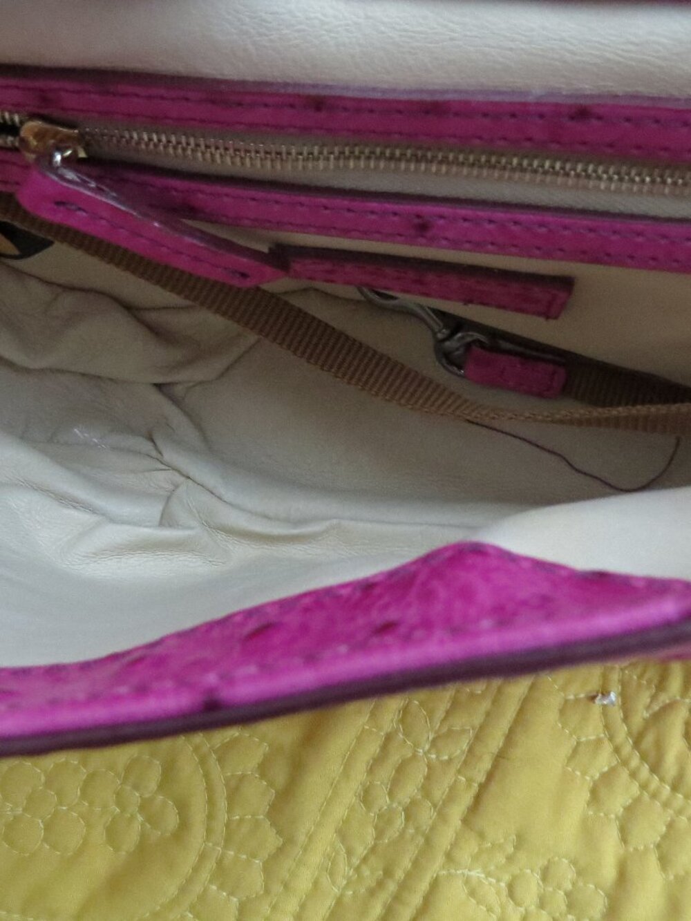 Dooney & Bourke Magenta Pink Ostrich Embossed Leather Crossbody Bag NWT - Picture 4 of 5